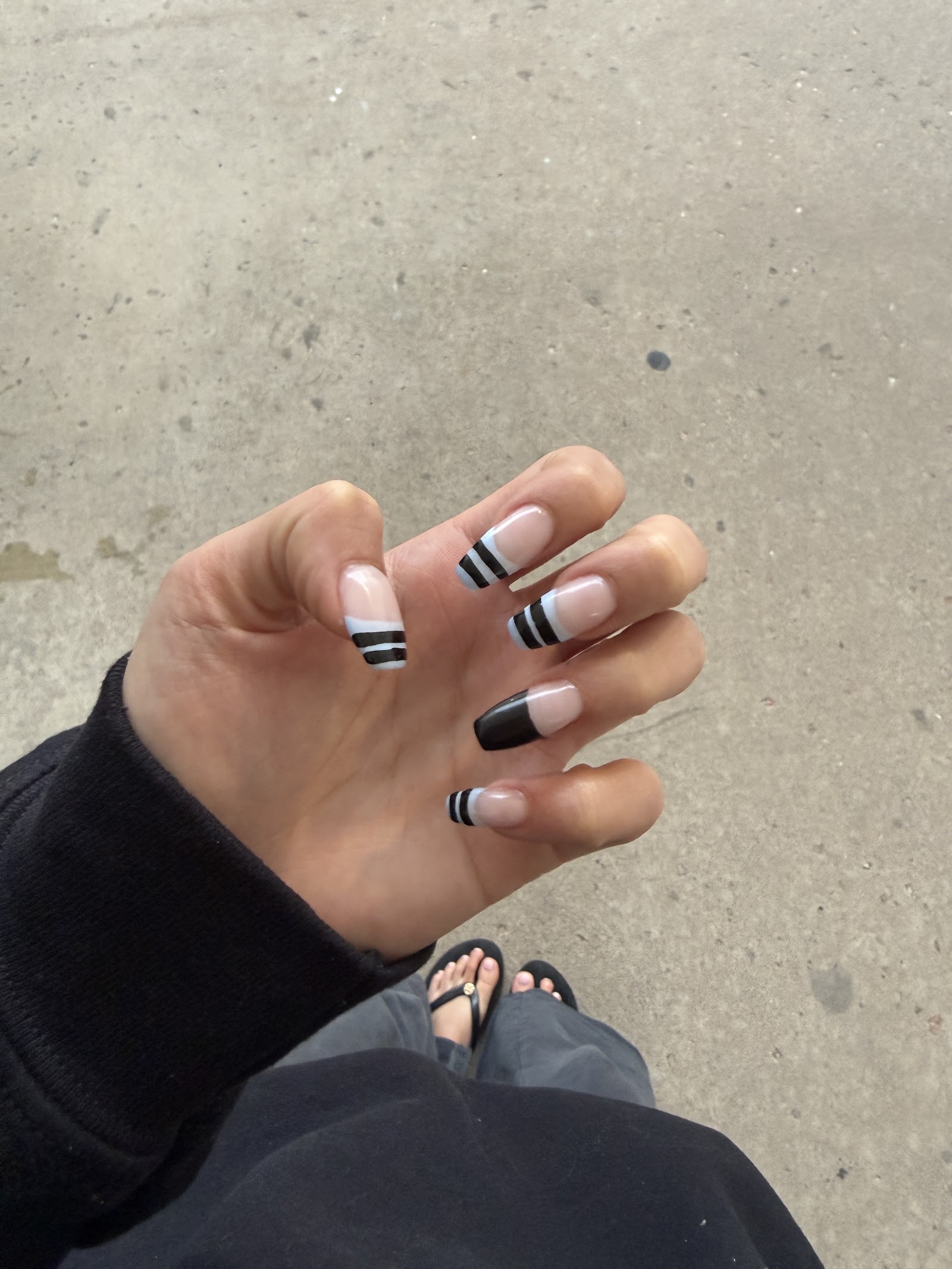 5th Avenue Nails nail photo 1